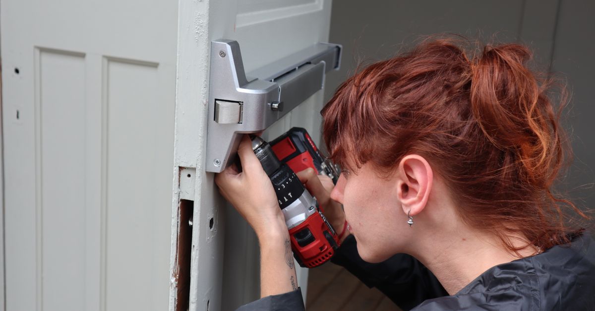 locksmith service technician — Pro Trenton Locksmith